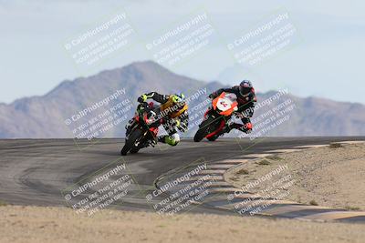 media/Nov-16-2025-Race Pace (Sun) [[8c5fa54630]]/Non Verified Riders (1st 20 Minutes)/6-Turn 12 (2pm)/